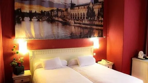 Royal Aboukir Paris 3*,